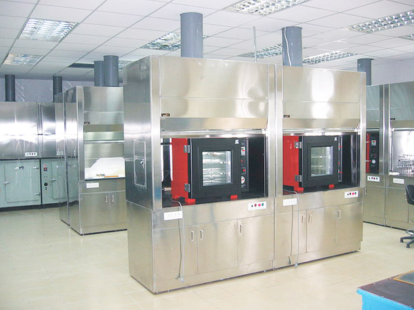 不銹鋼通風(fēng)櫥